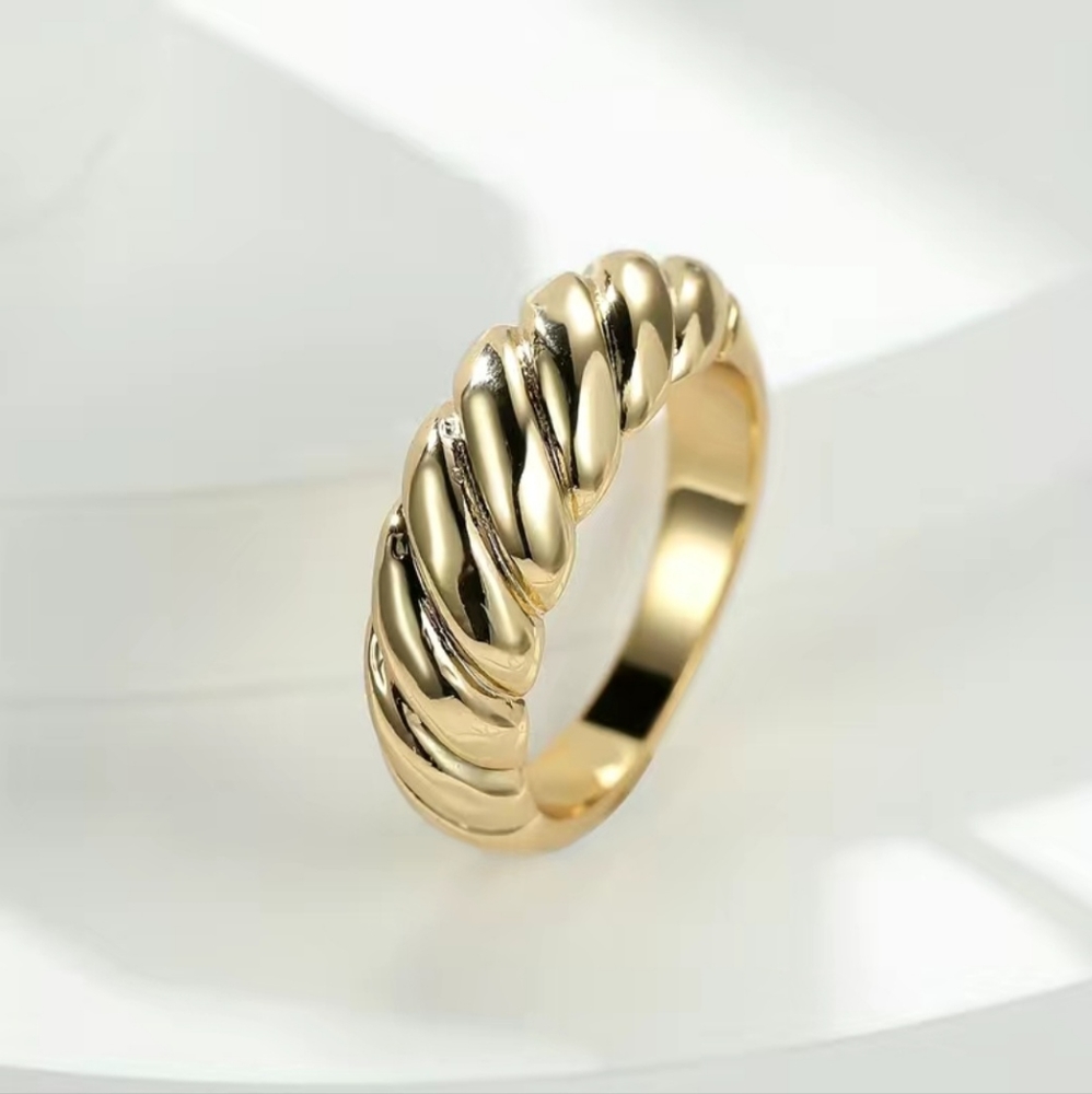 Dome ring